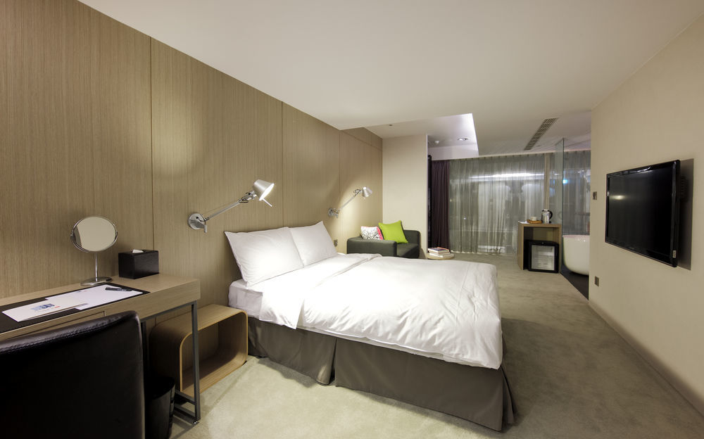 Hotelday Taichung Eksteriør billede