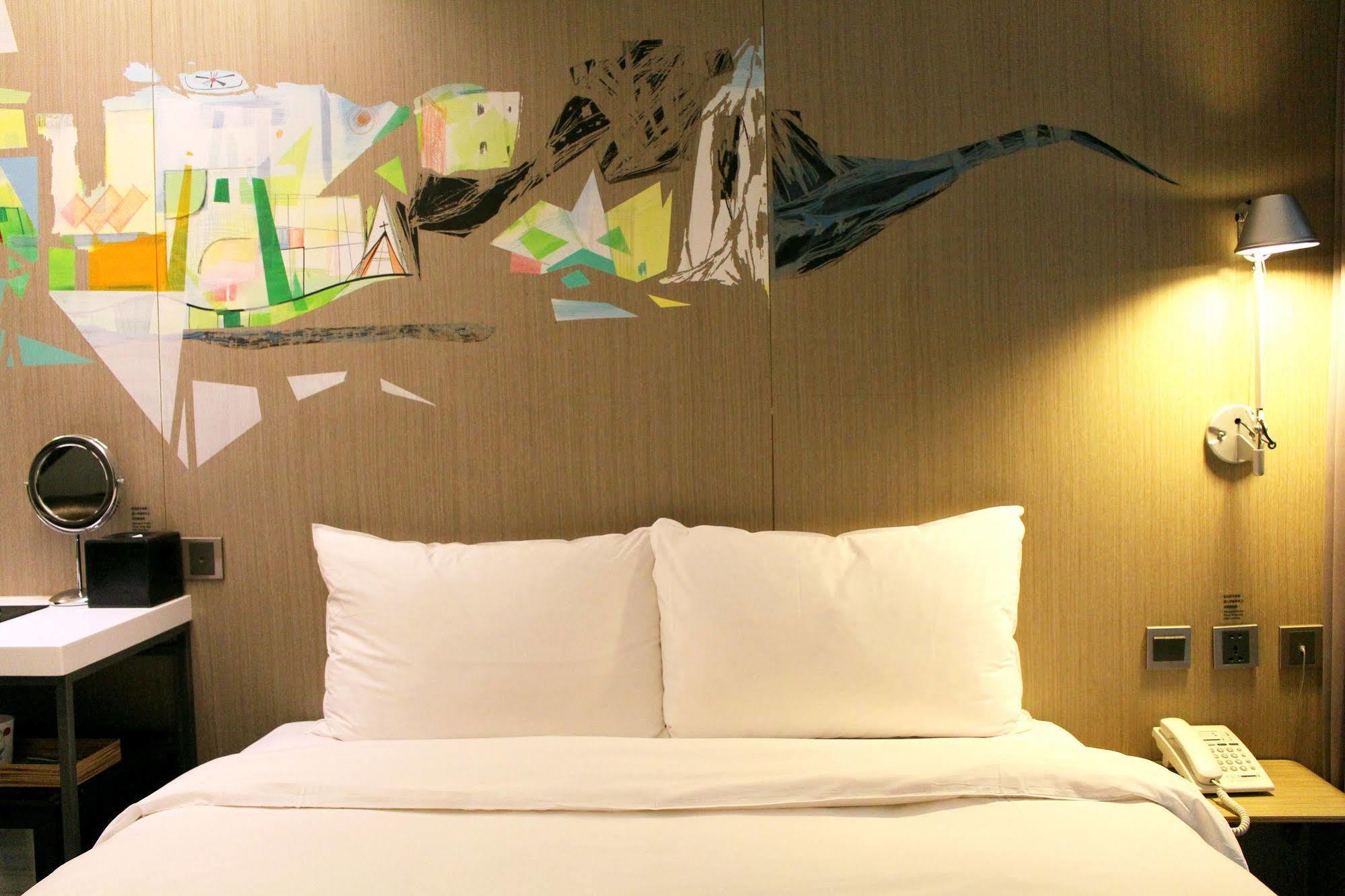 Hotelday Taichung Eksteriør billede