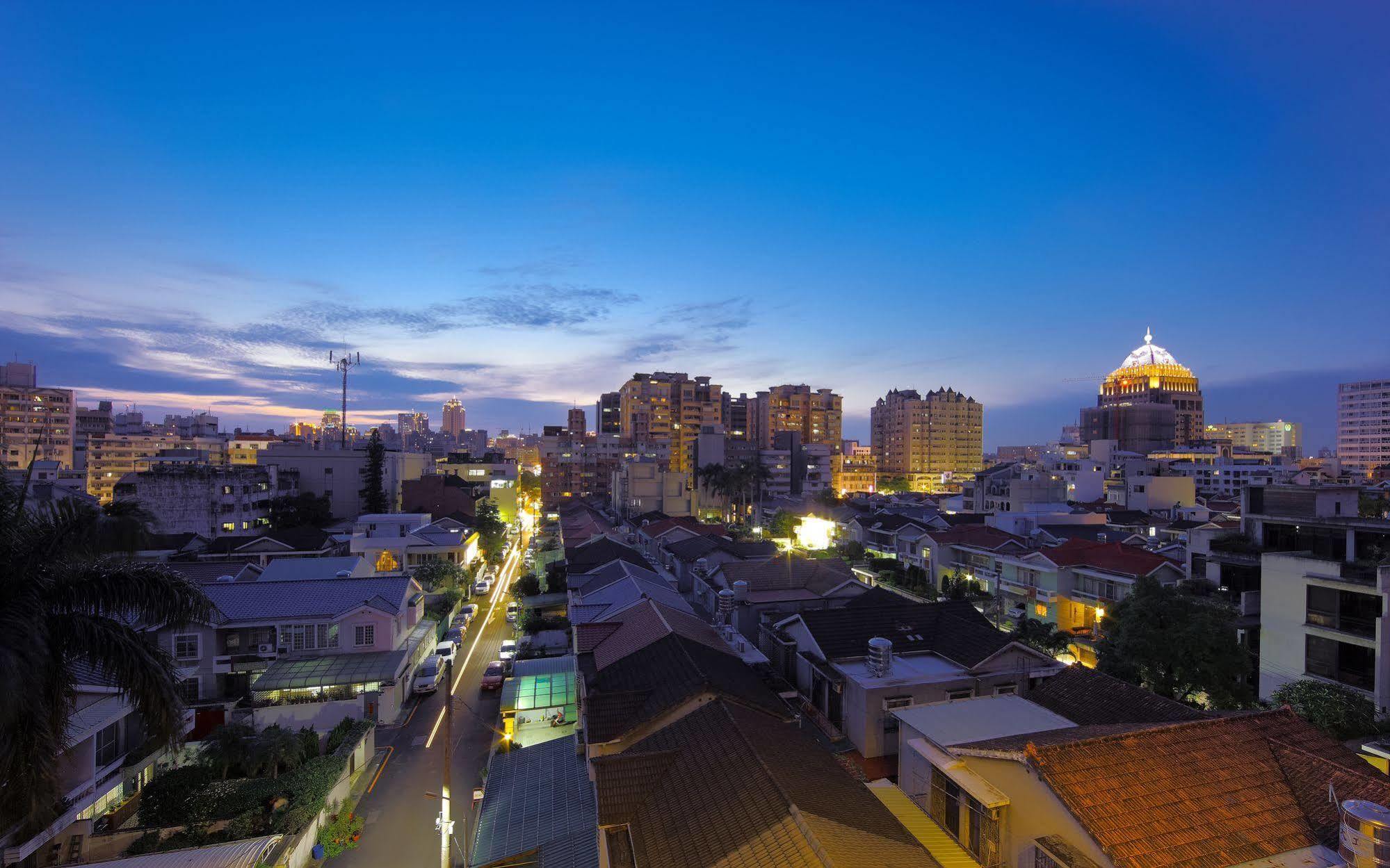 Hotelday Taichung Eksteriør billede